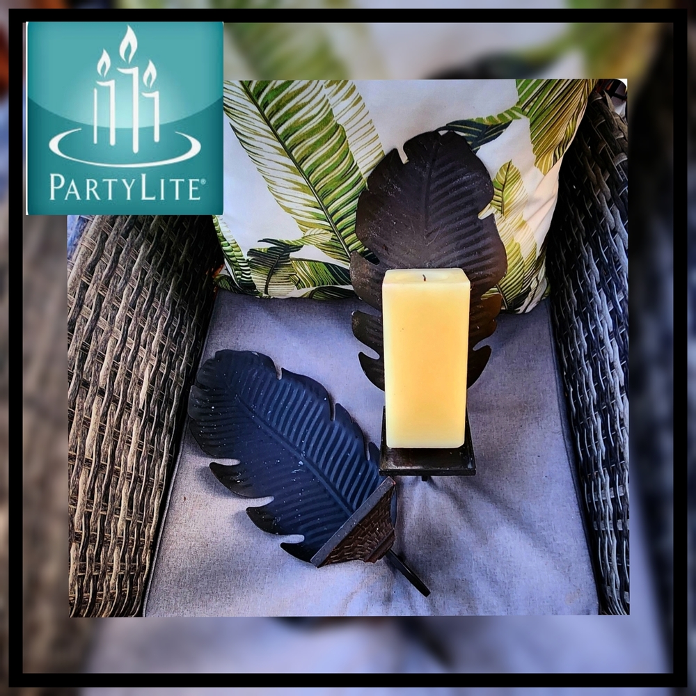✨️ RARE RETIRED PartyLite Banana Leaf Sconce with Cream Candle ✨️